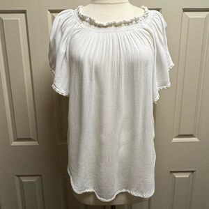 Women's on/off shoulder white wing sleeve crinkle fabric top with crochet detail